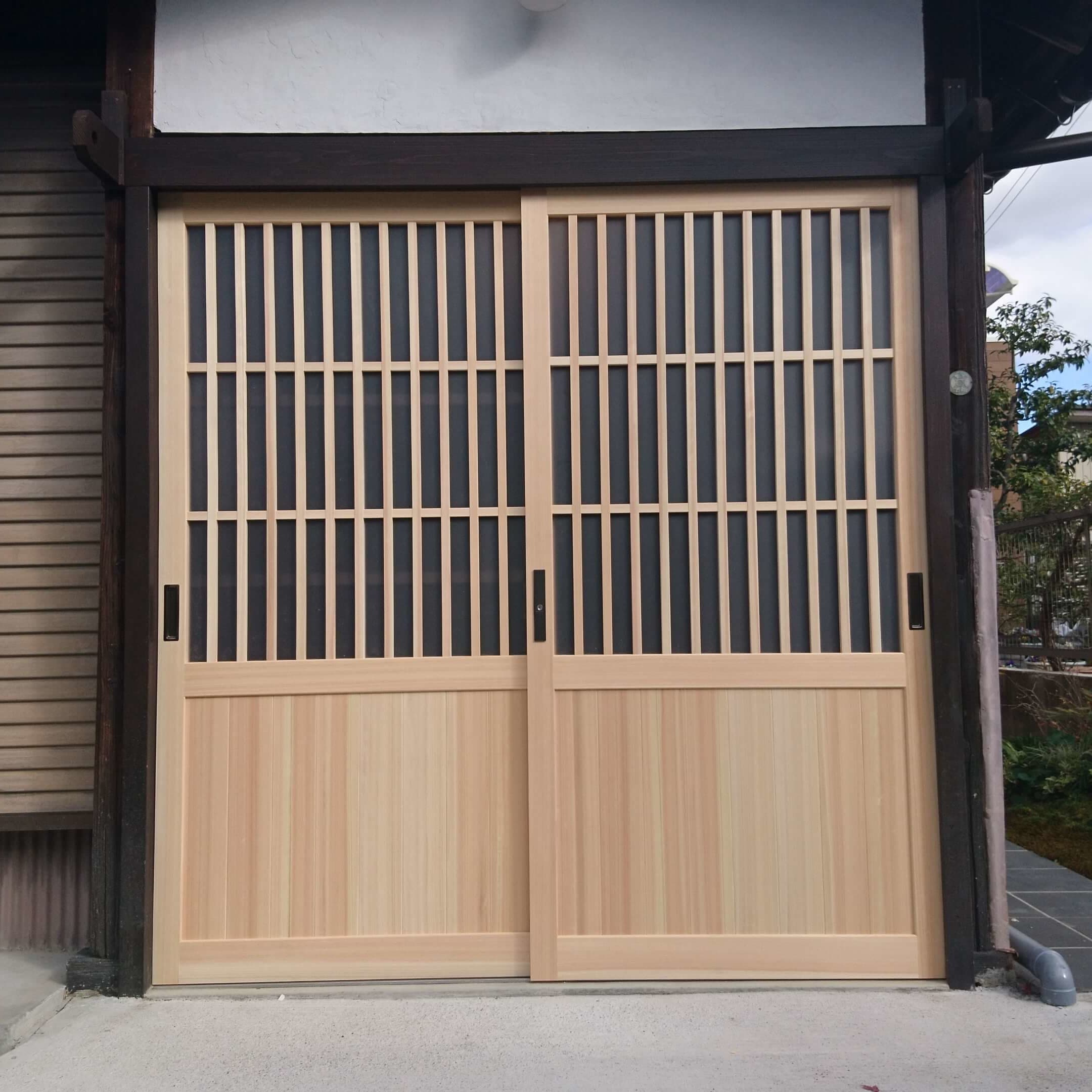 玄関扉の新調 弥富市 | 玄関扉の新調なら建具修理の窓口弥富市