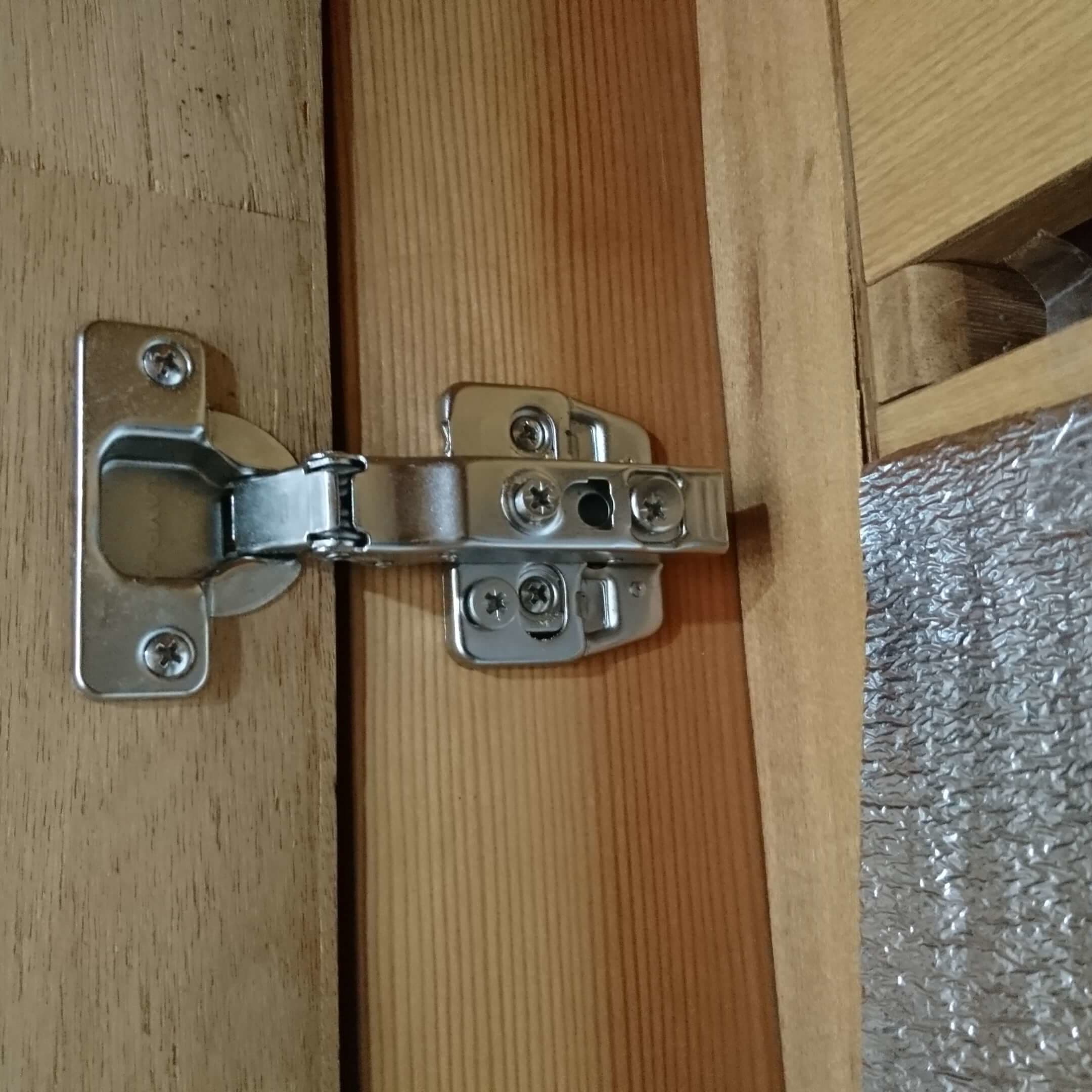 蝶番の調整・交換 弥富市 | 蝶番の調整・交換なら建具修理の窓口弥富市