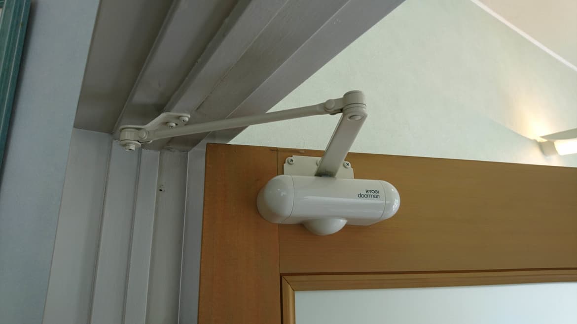 ドアマン取替え 弥富市 | ドアマン取替えなら建具修理の窓口弥富市